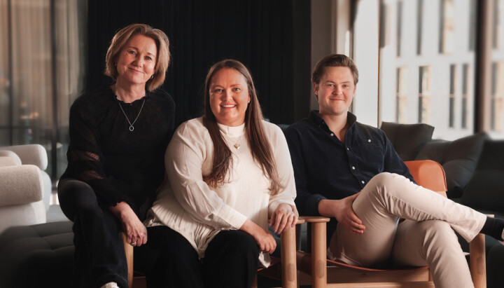 Jonas Bertelsen og Kristine Leite bytter jobb. Jonas Bertelsen og Kristine Leite bytter jobb.