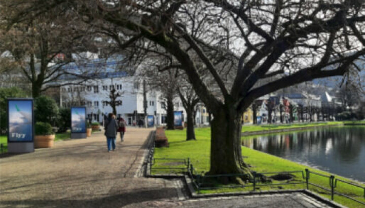 Slik kan det se ut med reklame langs Lille Lungegårdsvann, midt i Bergen sentrum. Slik kan det se ut med reklame langs Lille Lungegårdsvann, midt i Bergen sentrum.