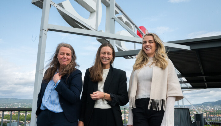 Workplace-sjokket fra Meta ble startskuddet: Etter over ett år med forberedelser går Sopra Steria nå live med Viva Engage. Fra venstre: Line Berger Jensen (leder for internkommunikasjon), Hanne Kristine Fjellheim (kommunikasjonsdirektør) og Cecilia Majdall Nilsen (fagekspert i endringsledelse).