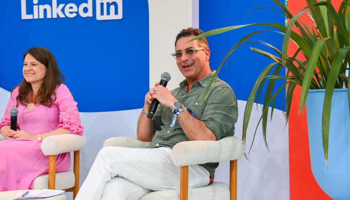 Matt Derella, VP for Marketing Solutions i LinkedIn, mener profesjonelle innholdsskapere endrer hvordan B2B-kommunikasjon fungerer.