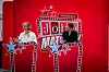 Torny Hesle og Ingrid Lea foran rød gameshow-scenografi med stjerner og Fretex-logo.